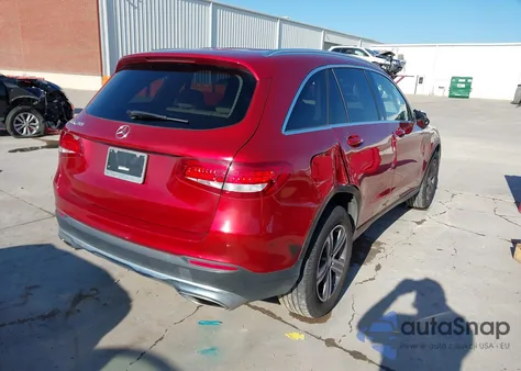 2016 Mercedes-Benz Glc 300 from USA, damaged, VIN WDC0G4JB1GF005535